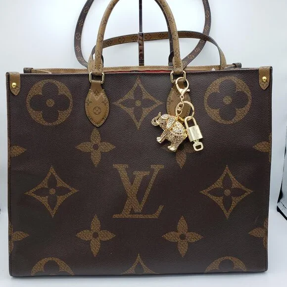 Authentic Louis Vuitton Lock & Key with Unbranded Elephant Charm, Keychain - Picture 3 of 10